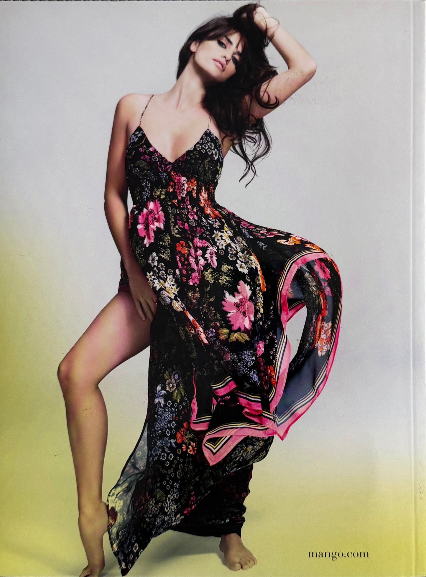 MANGO catalog - Penélope and Mónica Cruz