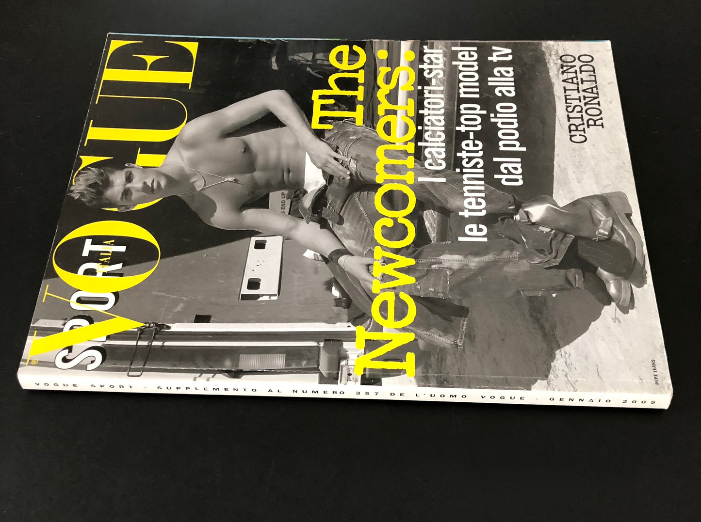 Vogue Italia January 2005 - Ronaldo - Venus Williams - Sport supplement to Vogue Italia No. 357