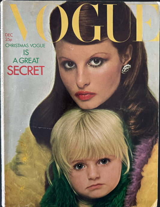 Vogue UK December 1971 - Apollonia van Ravenstein